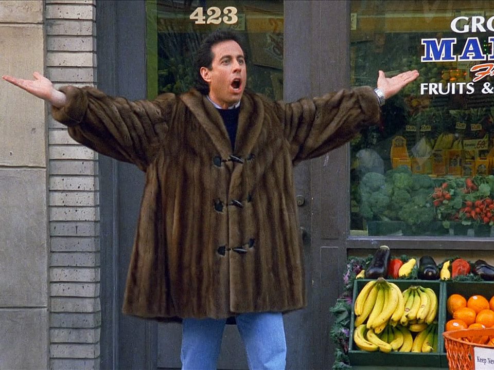 Yes a purse. I carry a purse!